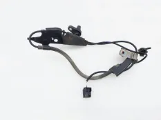 Датчик ABS Toyota Camry