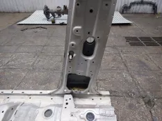 Порог со стойкой Toyota Land Cruiser