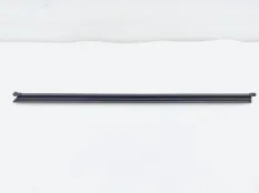 Уплотнитель стекла двери Volkswagen Golf R