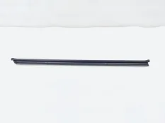 Уплотнитель стекла двери Volkswagen Golf R