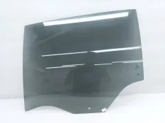 Стекло двери Volkswagen Golf R