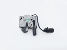 Замок капота Volkswagen Golf R