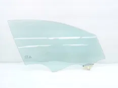 Стекло двери Kia K5