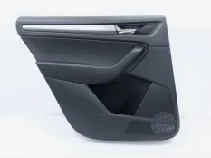 Обшивка двери Skoda Kodiaq