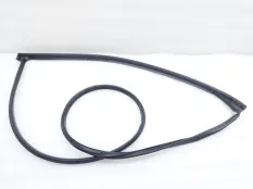 Уплотнитель двери Hyundai Tucson