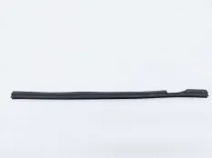 Уплотнитель двери Mitsubishi Pajero Sport