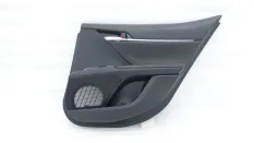 Обшивка двери Toyota Camry