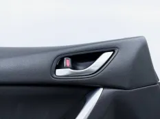 Обшивка двери Mazda CX-5