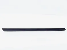Уплотнитель стекла двери Mazda CX-5
