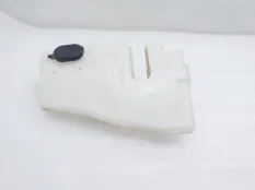 Бачок омывателя Nissan Terrano