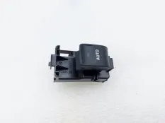 Кнопка стеклоподъемника Toyota Camry