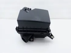 Корпус воздушного фильтра Toyota Camry