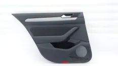 Обшивка двери Volkswagen Passat