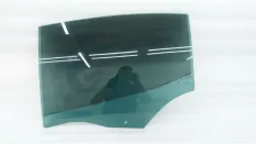 Стекло двери Volkswagen Passat