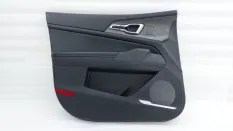 Обшивка двери Kia Sportage