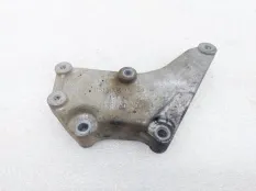 Кронштейн впускного коллектора Mercedes-Benz V-Class