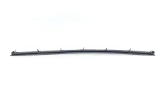 Уплотнитель стекла двери Toyota Fortuner