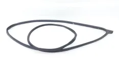 Уплотнитель двери Toyota Fortuner