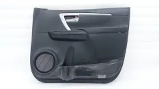 Обшивка двери Toyota Fortuner