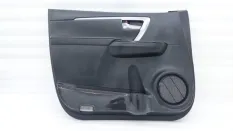 Обшивка двери Toyota Fortuner