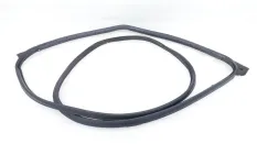 Уплотнитель двери Toyota Fortuner