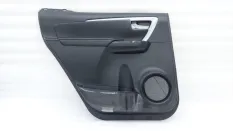 Обшивка двери Toyota Fortuner