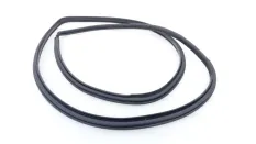 Уплотнитель проема двери Toyota Fortuner