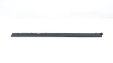 Уплотнитель стекла двери Toyota RAV4