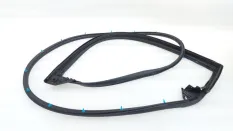 Уплотнитель двери Toyota Corolla