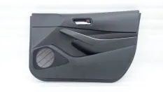 Обшивка двери Toyota Corolla