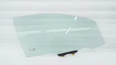 Стекло двери Toyota Corolla