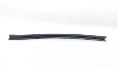 Уплотнитель стекла двери Nissan Qashqai