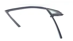 Форточка двери Kia Sportage