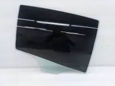 Стекло двери BMW X6