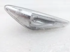 Повторитель поворота в крыло BMW X6