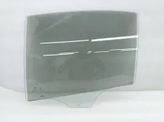 Стекло двери BMW 3-Series