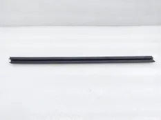 Уплотнитель стекла двери BMW 3-Series