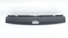 Кожух замка багажника Geely Monjaro