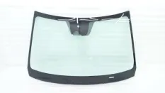 Стекло лобовое Kia Carnival