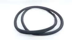 Уплотнитель проема двери Geely Monjaro