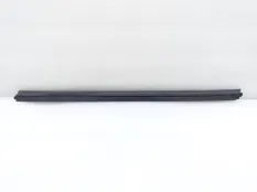 Уплотнитель стекла двери Toyota Land Cruiser