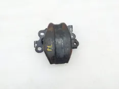 Кронштейн подрамника Toyota Land Cruiser