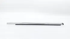 Молдинг стекла двери Toyota Hilux