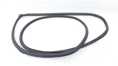 Уплотнитель двери Toyota Hilux