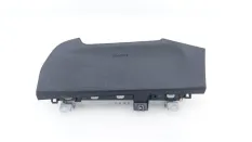 Подушка безопасности в колени Toyota Hilux