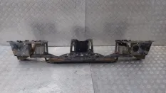 Усилитель бампера Toyota Hilux