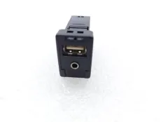 Адаптер USB \ AUX Toyota Land Cruiser