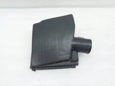 Корпус воздушного фильтра Toyota Land Cruiser