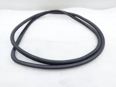 Уплотнитель проема двери Toyota Land Cruiser