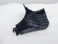 Накладка стойки кузова Toyota Highlander